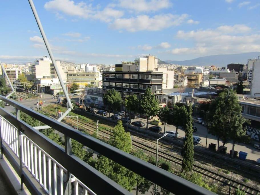 Vivere * Athens